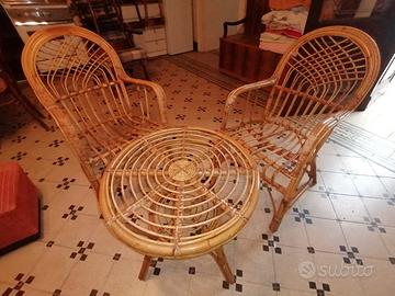 Poltrone e Tavolino in legno di bambù e vimini