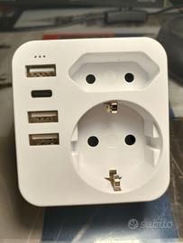 Adattatore 6 in uno prese italiane/americane