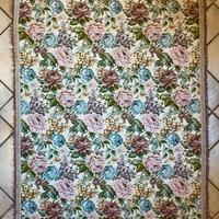 Copritavolo vintage floreale con frange