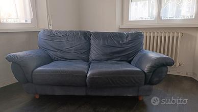 divano in ver pelle Alcantara 
