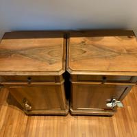 Coppia di comodini artigianato Veneto fine 800