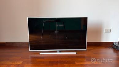 Tv philips 43” uhd 4K android Tv