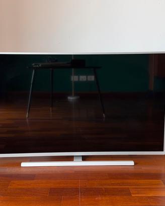 Tv philips 43” uhd 4K android Tv