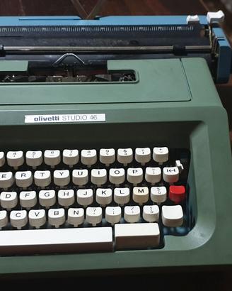Vintage macchina da scrivere Olivetti Studio 46 Ta