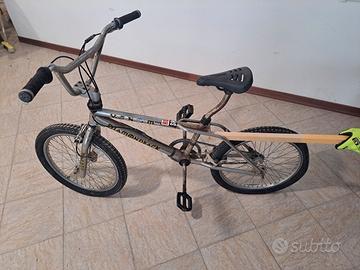Bici BMX Acrobazie