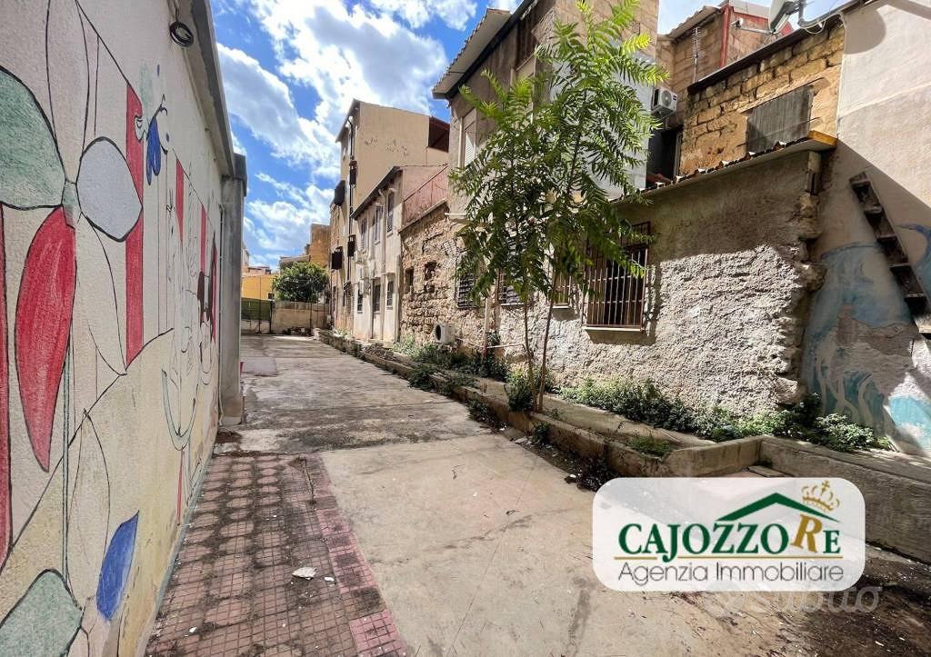 Appartamento di 255 m² con più di 5 locali e box a - Vista 6