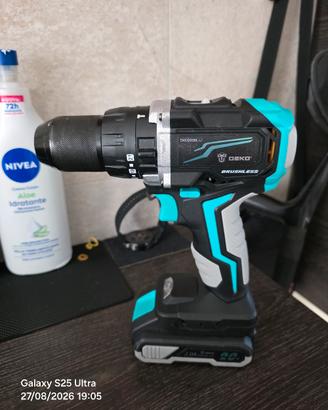 Trapano brushless Deko con batteria da 2,0 Ah 