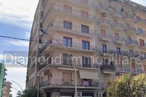 Appartamento con garage ad Acireale centro
