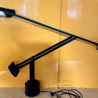 LAMPADA DA TAVOLO TIZIO ARTEMIDE