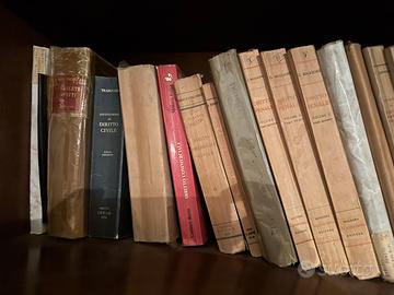 Libri - volumi di Giurisprudenza -