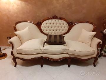 Divano con cuscini  piuma d oca in noce nazionale 