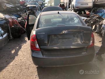 HYUNDAI ACCENT ANNO 08