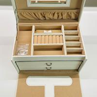 Stupendo Portagioie in pelle color perla