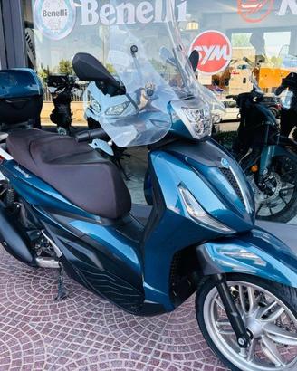 PIAGGIO Beverly 300 i.e. TUTTO INCLUSO ANCHE PAS
