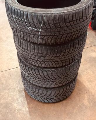 4  gomme inverdnali 255/40/18 e 225/35/18