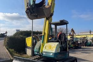 ESCAVATORE YANMAR