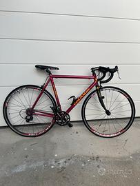 Bici da strada colnago