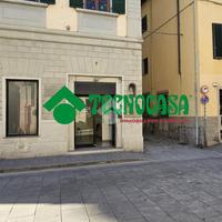 NEGOZIO A CAMPI BISENZIO