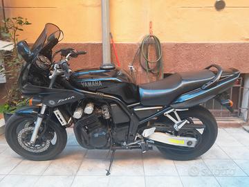 Moto fazer 600
