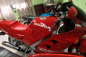HONDA VFR