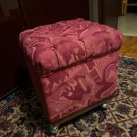 Pouf vintage con rotelle