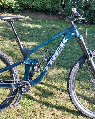 TREK SLASH 9.7 Carbon Blue smoke