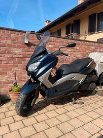 Yamaha Xmax 250