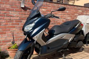 Yamaha Xmax 250