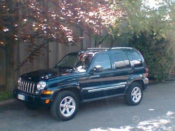 Jeep Cherokee 2.8 CRD