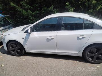 Chevrolet cruze anno 2011 porte sx ant e post 