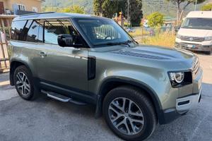 Land Rover Defender 3.0D 250 CV AWD X-Dynamic HSE
