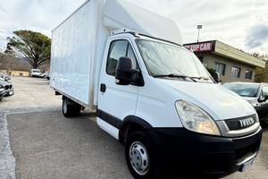 Iveco Daily patente b con cassa x mobili