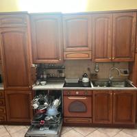 Cucina e camera matrimoniale