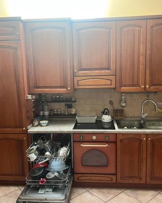 Cucina e camera matrimoniale