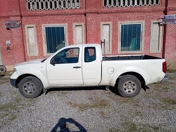 Nissan Navara 2.5 dCi 2 porte King Cab XE