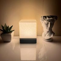 Lampada da tavolo moderna a LED