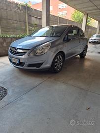 Opel Corsa 1.4 16V 3 porte Sport nei patentati