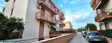 4 vani + posto auto via Cruillas