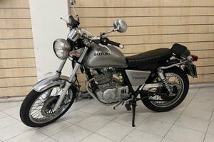 Suzuki Tu250
