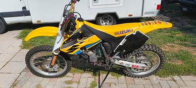 RM 125 SUZUKI 
