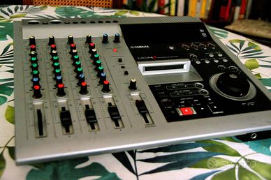 YAMAHA MD4S
