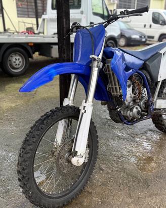 Yamaha YZ 250 F Moto Cross