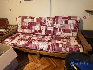Divano in legno