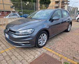 Volkswagen Golf 1.0 TSI 115 CV 5p. Business