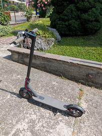 Monopattino Elettrico Xiaomi M365 Originale + Cari