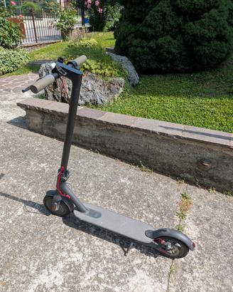 Monopattino Elettrico Xiaomi M365 Originale + Cari