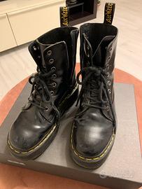 Scarpe DR. MARTENS JADON