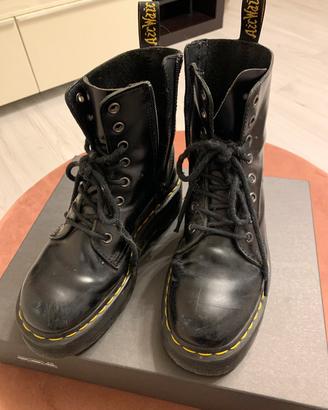 Scarpe DR. MARTENS JADON