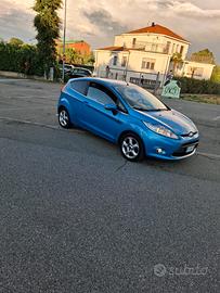 FORD Fiesta 6ª serie - 2010