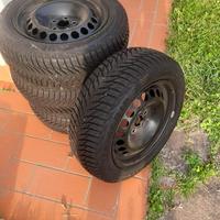 Pneumatici invernali good year per auto